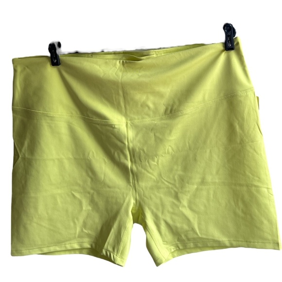 All in motion NWT athletic shorts size 3x yellow - Picture 1 of 7